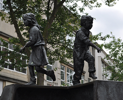 Cobblers Last statue in Northampton